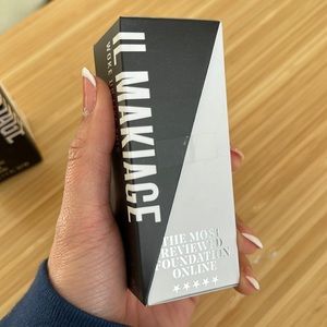 Il Makiage Woke Up Like This Foundation - Shade 100 (Brand New)